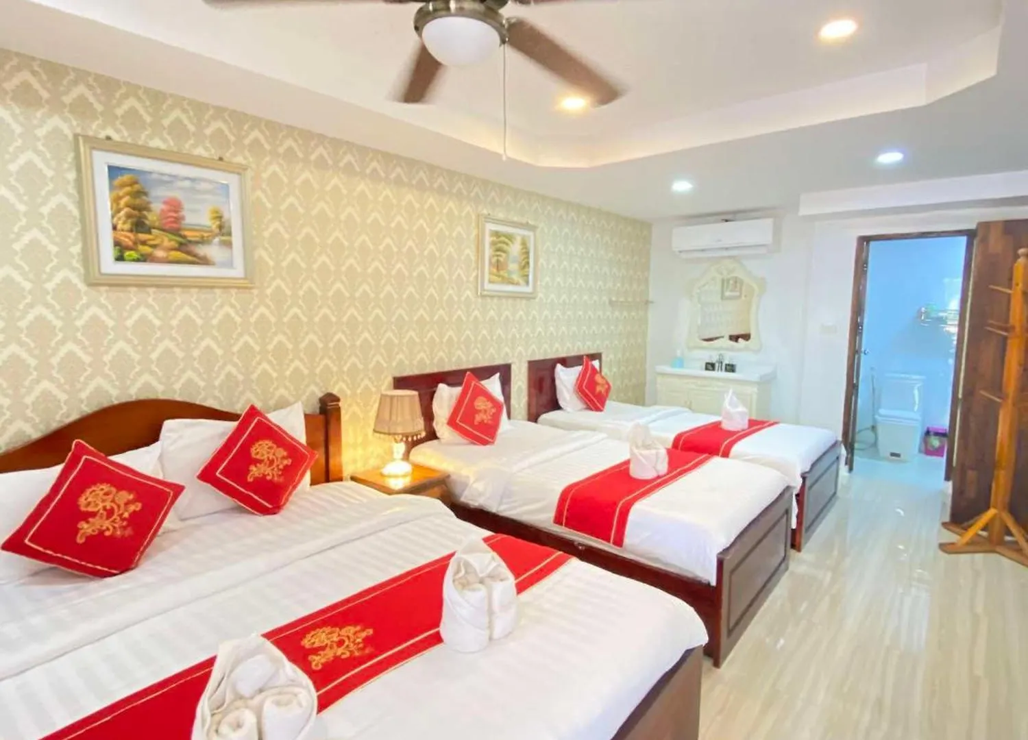 Luang Prabang Golden Lotus Namkhan View Laos
