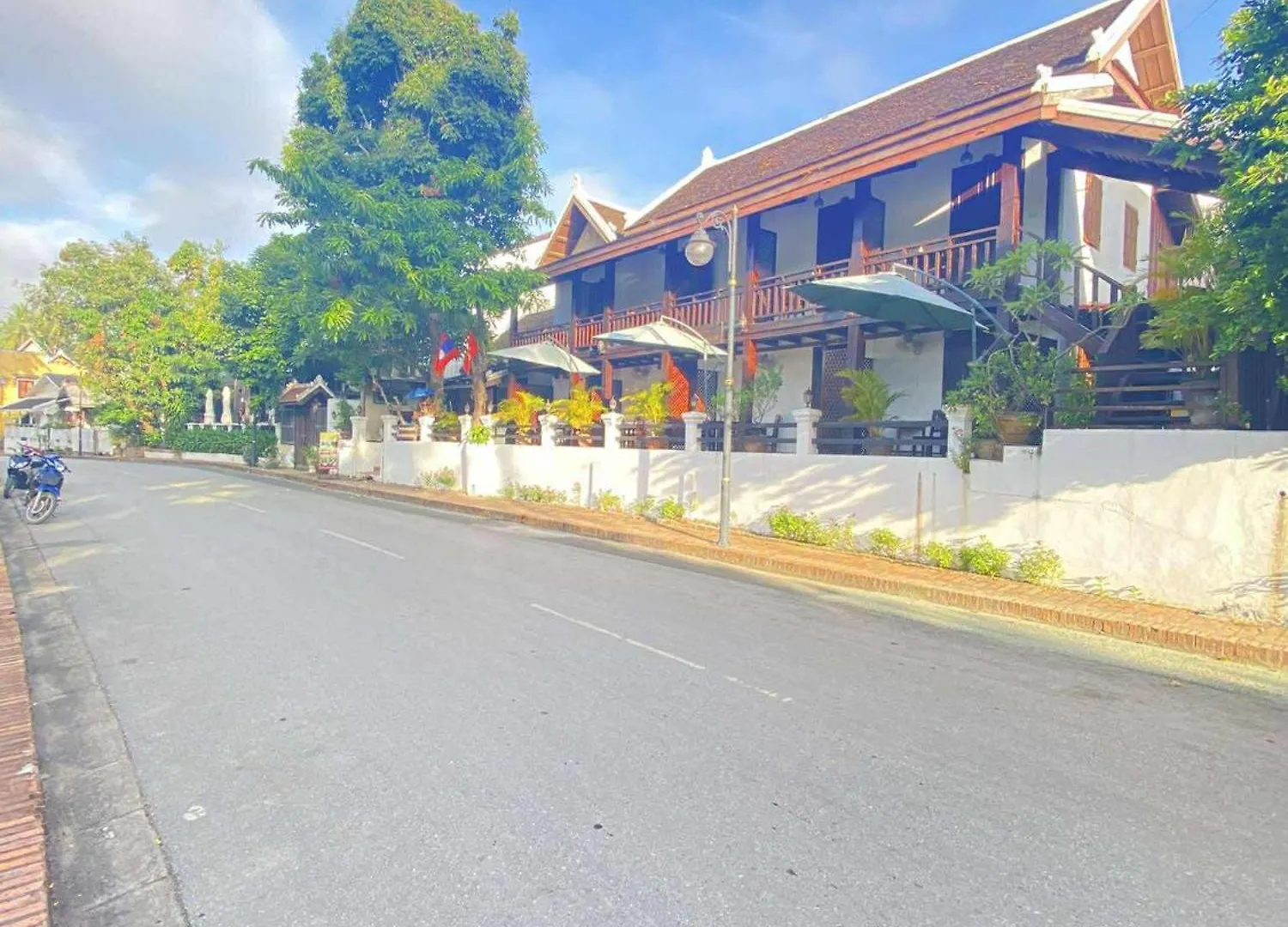 Luang Prabang Golden Lotus Namkhan View Hotell